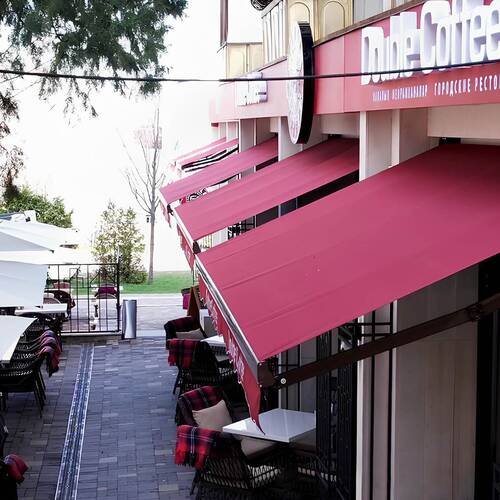 Маркизы Decolife G100 с флексо печатью, реализовано партнером ''TENT VERTEX'', г. Алматы, ''Double Coffee''